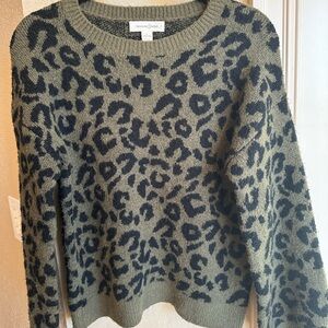 Treasure & Bond Green Leopard Print Sweater